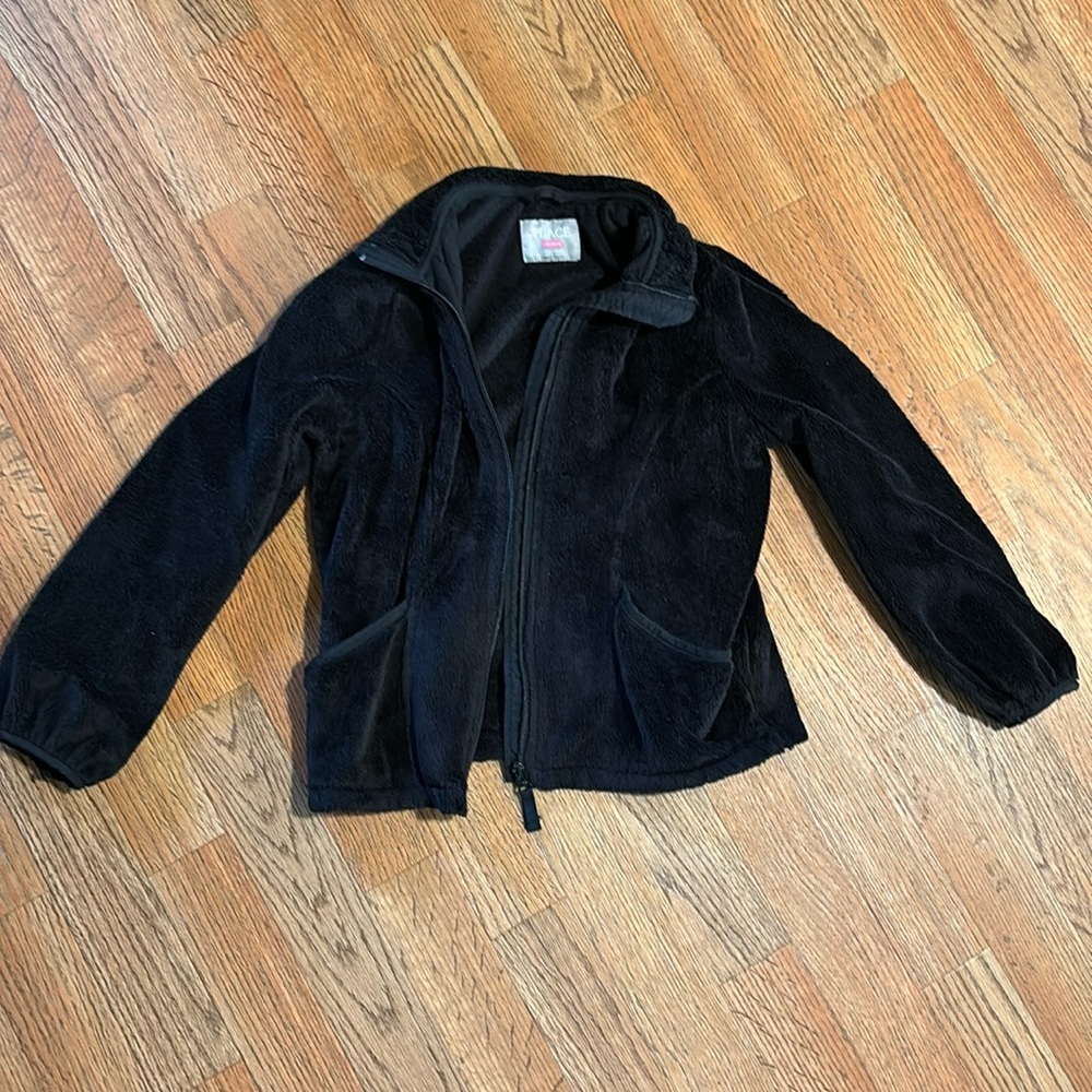 Black fleece zip up. Girls size 10/12. The Children’s Place.